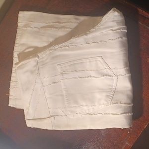 Alice+Olivia,off white,rag patch, flare leg pant! Sz.6